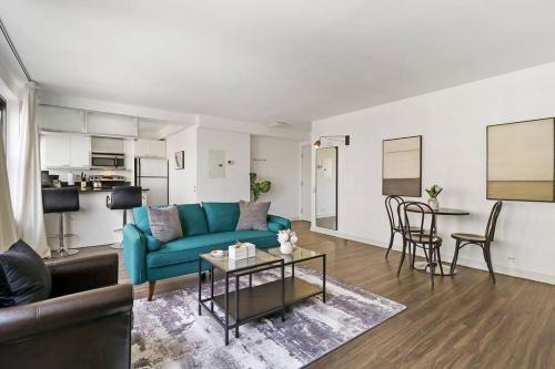 Indian Village Apartment | Spacious & Modern 2BR Apartment - Algonquin 06-008E