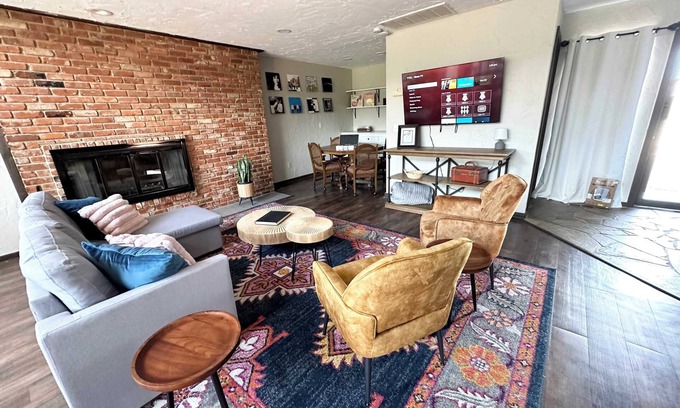 Quail Creek Apartment | Spacious Modern Duplex in Oklahoma City