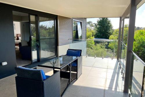 Loch Sport House | Spacious modern Gem Cozy Haven Lake & Beach oasis.