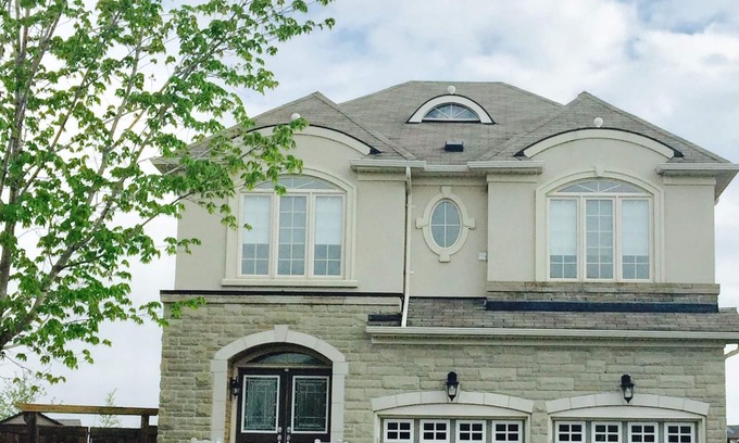Richmond Hill House | Spacious + Modern House