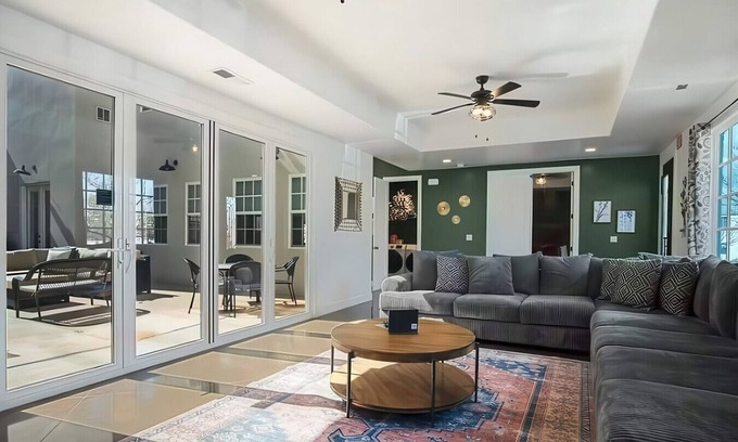 Hurricane House | Spacious Oasis, Rooftop Views , Hot Tub, Sleeps 34