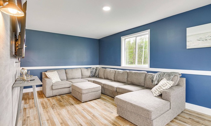 Oswego House | Spacious Oswego Home: 6 Mi to Fort Ontario!