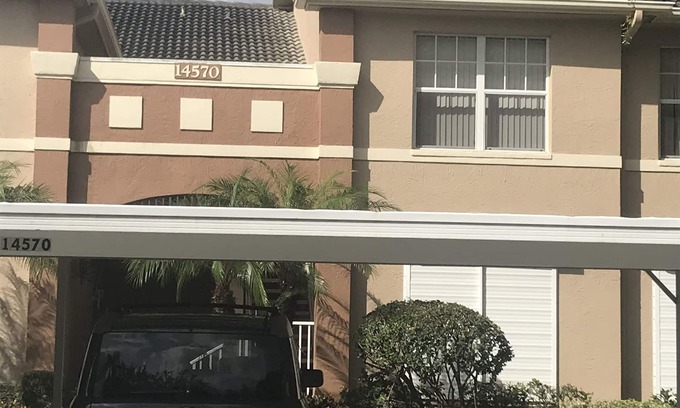 Cypress Lake Condo | Spacious Parker Lakes Condo