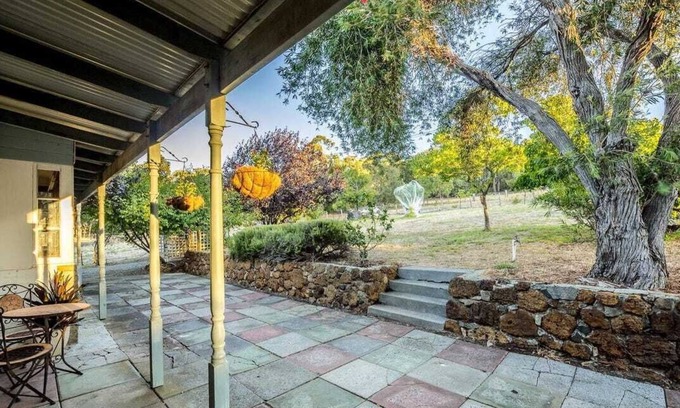Parkerville Other | Spacious Perth Hills home with pool & nature views