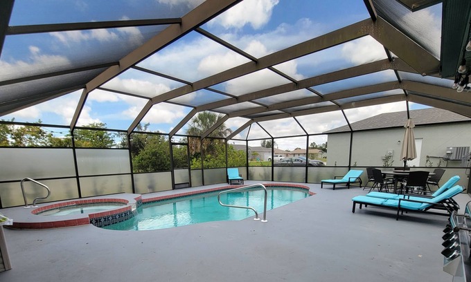 Englewood East House | Spacious pool house less than 8 minutes to the beach