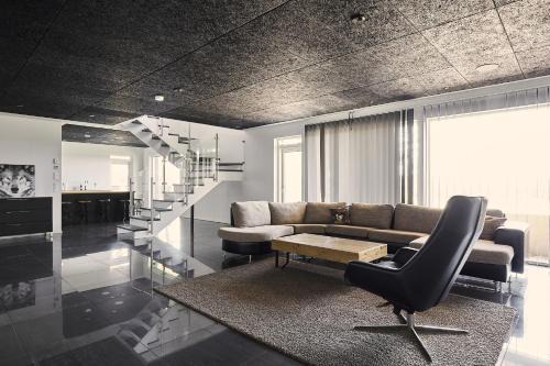 Naantali Apartment | Spacious & Private 4BR Villa next to Kultaranta Resort with Panorama Views