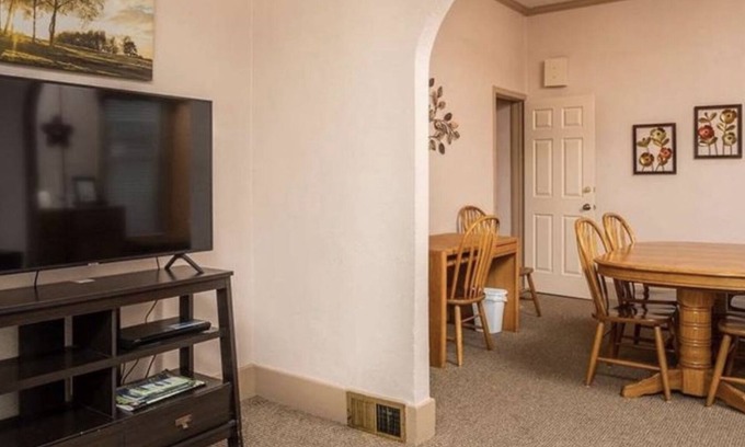 Pocatello House | Spacious R&R University Retreat