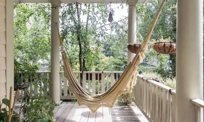 Takoma Park House | Spacious Relaxing & Beautiful home in Takoma Park on Washington, DC METRO
