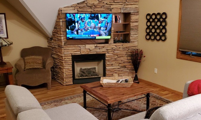 Estes Park Condo | Spacious Remodeled 2 Bedroom Loft with AC. On the River, location is unmatched.