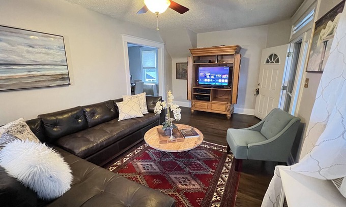 Baltimore Apartment | Spacious renovated 1bed apartment