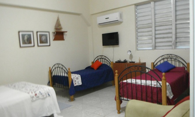Islote House | Spacious Retreat for your Family Adventure - Long Term Monthly Rate Discount