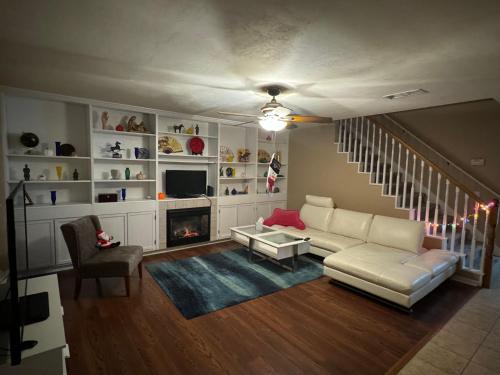 Gainesville House | Spacious Room in A Nice House