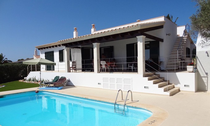 Binibeca Villa | Spacious Sea View Holiday Villa, Walk to Beach, Ideal for Families & Remote Work