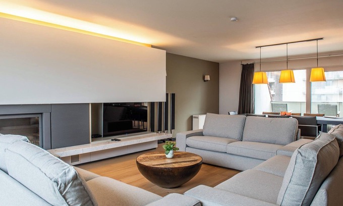 Nieuwpoort-aan-Zee Apartment | Spacious Seaside Apartment