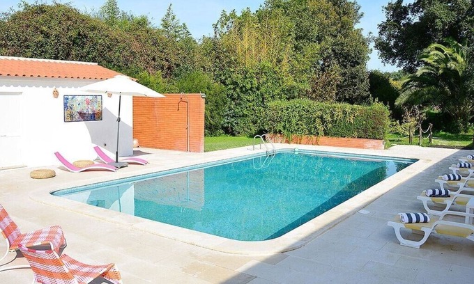 Caixas Villa | Spacious Sesimbra Villa | 5 Bedrooms | Villa Flora | Situated in Portuguese Countryside | 40km to Li