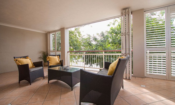 Hawthorne Apartment | Spacious Stay | 3 Beds + Cot | Near Cafes & Ferry