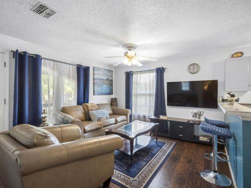 Durant House | Spacious Stay, Family Comfort, Quiet Escape