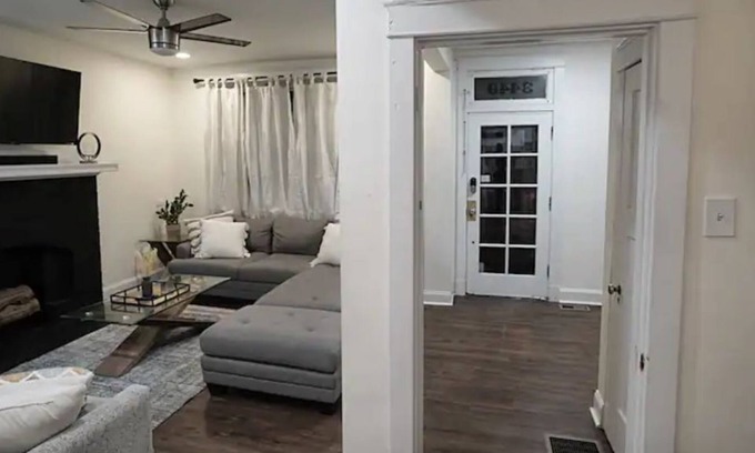 Tower Grove East House | Spacious STL Sleepaway-5BR/8beds