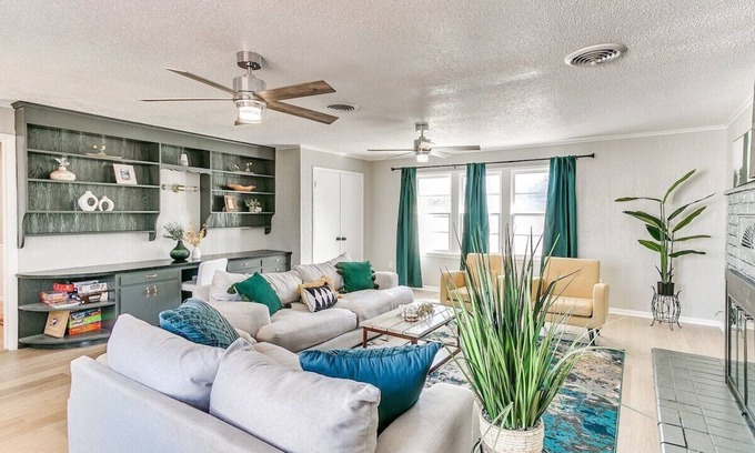 Central Oklahoma City House | Spacious Stunner w/Hot Tob. Sleeps 8.