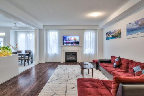 Pickering Villa | Spacious & Stylish 4BR Villa-Sleep 9-Free Parking