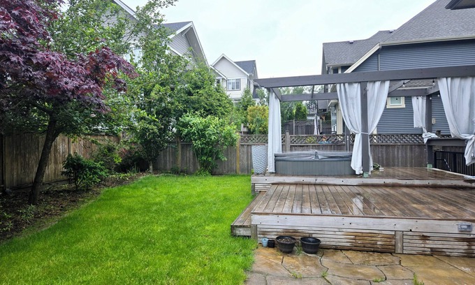 Willoughby House | spacious suite with 3 beds