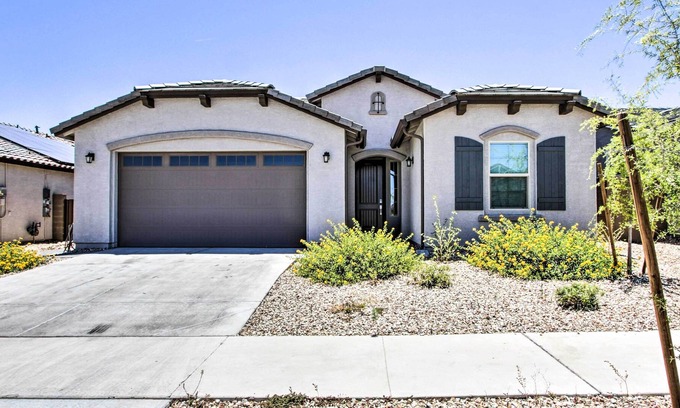 Surprise House | Spacious Surprise Home Near Sports Stadiums!