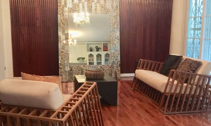Thung Maha Mek House | Spacious, lovely city townhome ideal for traveling family and friend groups