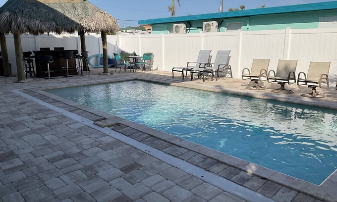 Fort Myers Beach House | Spacious Two King, One Bath, Pool, Tiki Bar, Duplex, One Blk to Times Sq./Beach