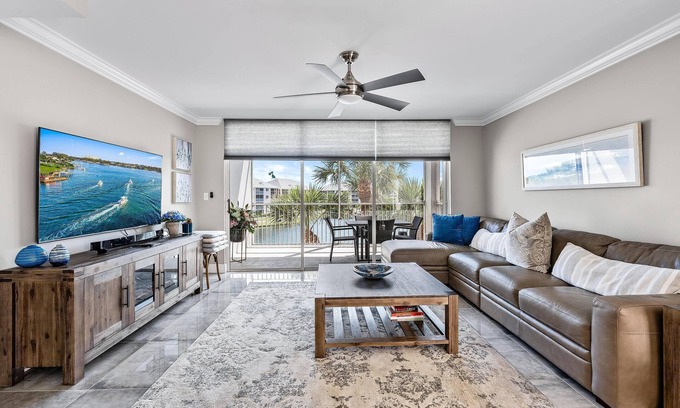Jupiter Condo | Spacious two story 2-bedroom condo in gorgeous Jupiter