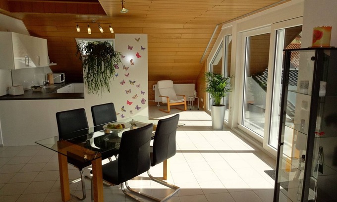 Sommerhausen Apartment | Spacious vacation apartment "Main Sommerblick" - magnificent view over the Main valley