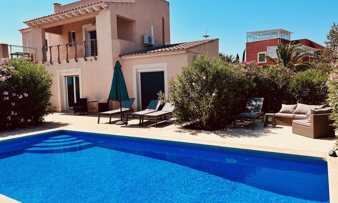 Son Moja House | Spacious vacation home, 900m to beach, pool, air conditioning. 3km to Santanyi