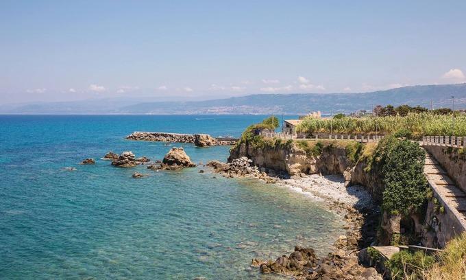 Localita Piana di Vadi House | Spacious vacation home with private pool and panoramic view of the sea only 250 meters away.