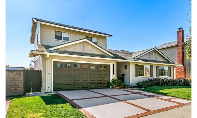 Ventura House | Spacious Ventura Home with yard