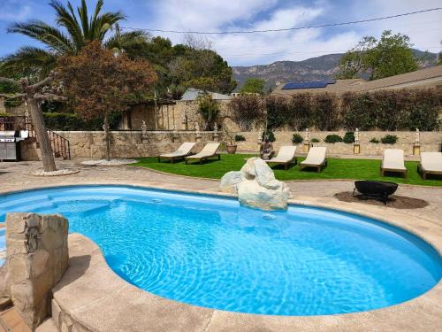 Alforja Villa | Spacious Villa in Alforja with Private Pool, Mountain View