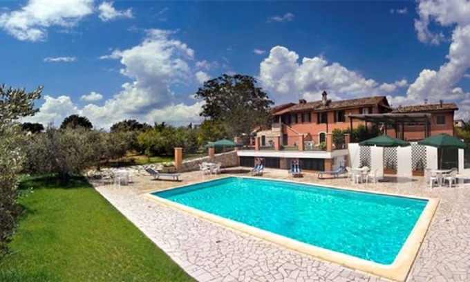 Ascoli Piceno Villa | Spacious villa set among olive groves and large lawned garden with private pool