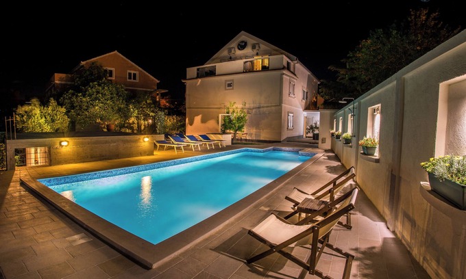 Durasevici Villa | Spacious villa with an outdoor swimming pool