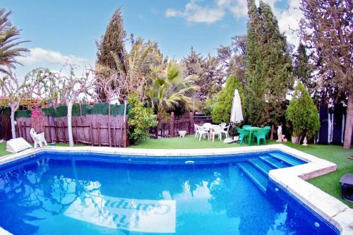 Algaida Villa | Spacious Villa with Private Pool in Archena