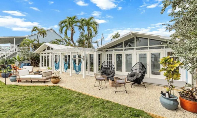 Bay Point House | Spacious waterfront 5-bedroom house in lovely Key West with WiFi, AC