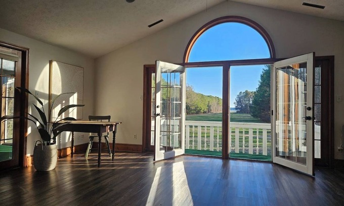 Drayden House | Spacious Waterfront Home secluded on 60 ac with Beach and Boat Ramp