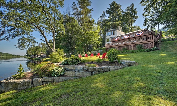 Wells House | Spacious Wells Oasis w/ Decks on Little Lake!