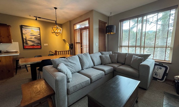 Whistler Cay Heights House | Spacious Whistler Townhome – Walk to Lifts!