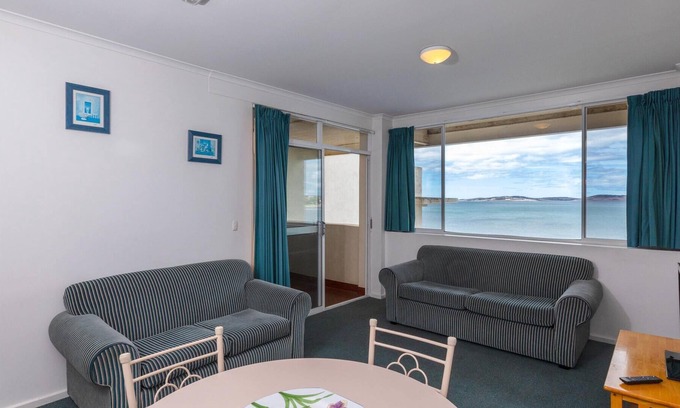 Eyre Peninsula Apartment | Spalding Lodge Unit 7