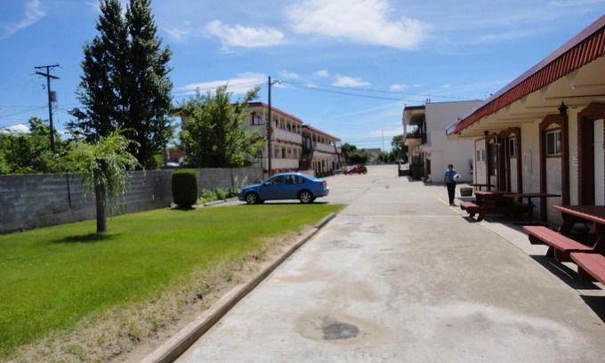 Okanagan-Similkameen Hotel | Spanish Fiesta Resort