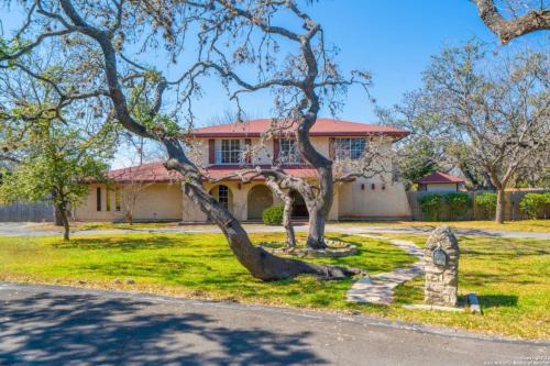 Leon Valley House | Spanish Suite in Shared Home - Near Hospitals