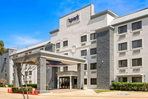 Grapevine Hotel | Spark By Hilton Grapevine DFW North