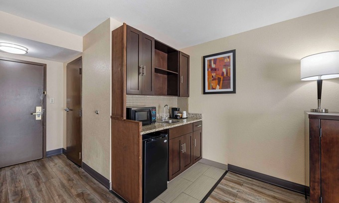 Kimball Hotel | Spark by Hilton Kimball