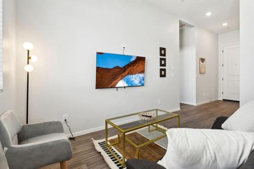 Sundance Apartment | Sparkling Modern Home in Buckeye with Pool,BBQ
