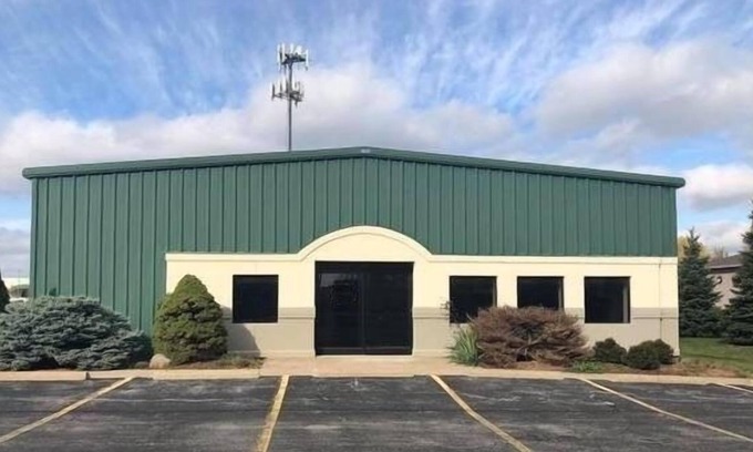 Sandusky South House | Spartan Accommodations - SuperHost 4.89 Rating - Price includes Cleaning & Tax!