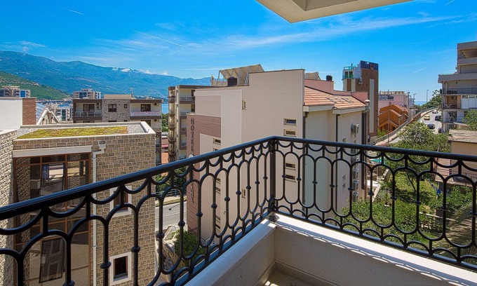 Babin do Apartment | Spaska Lux 2-bedroom Apt w/balcony +parking #301