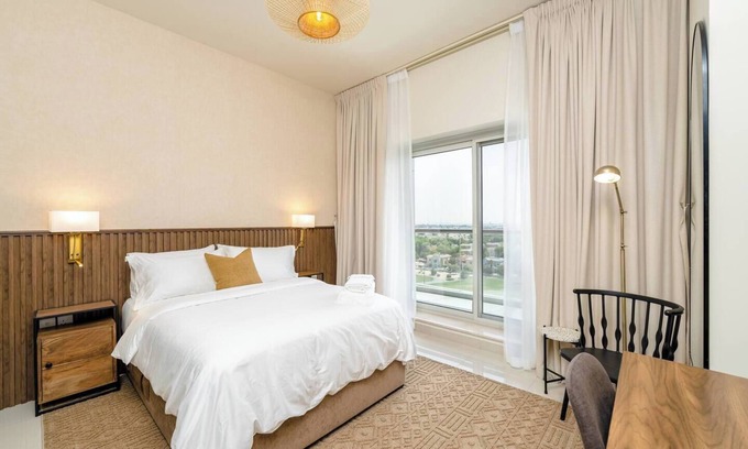 Dubai Sports City Apartment | Special August Rates - Elegant Studio - Golf Views